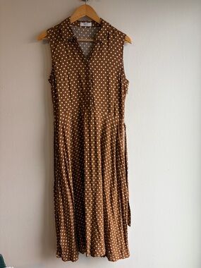 Suzy Shier Brown and White Polka Dot Sleeveless Midi Dress